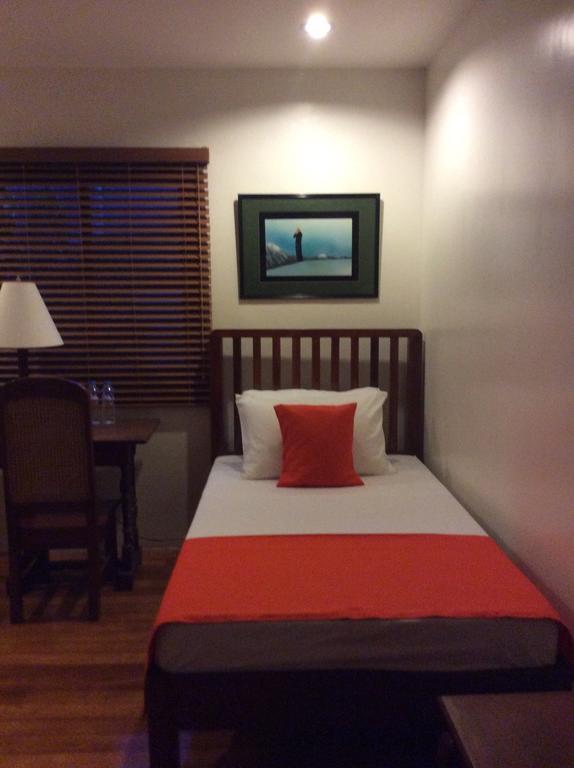 Casa Roces Bed and Breakfast Legazpi Værelse billede