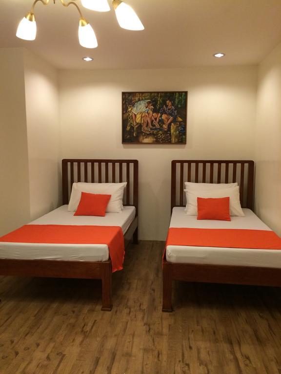 Casa Roces Bed and Breakfast Legazpi Værelse billede