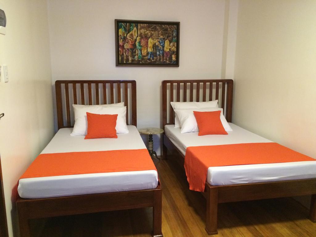 Casa Roces Bed and Breakfast Legazpi Værelse billede