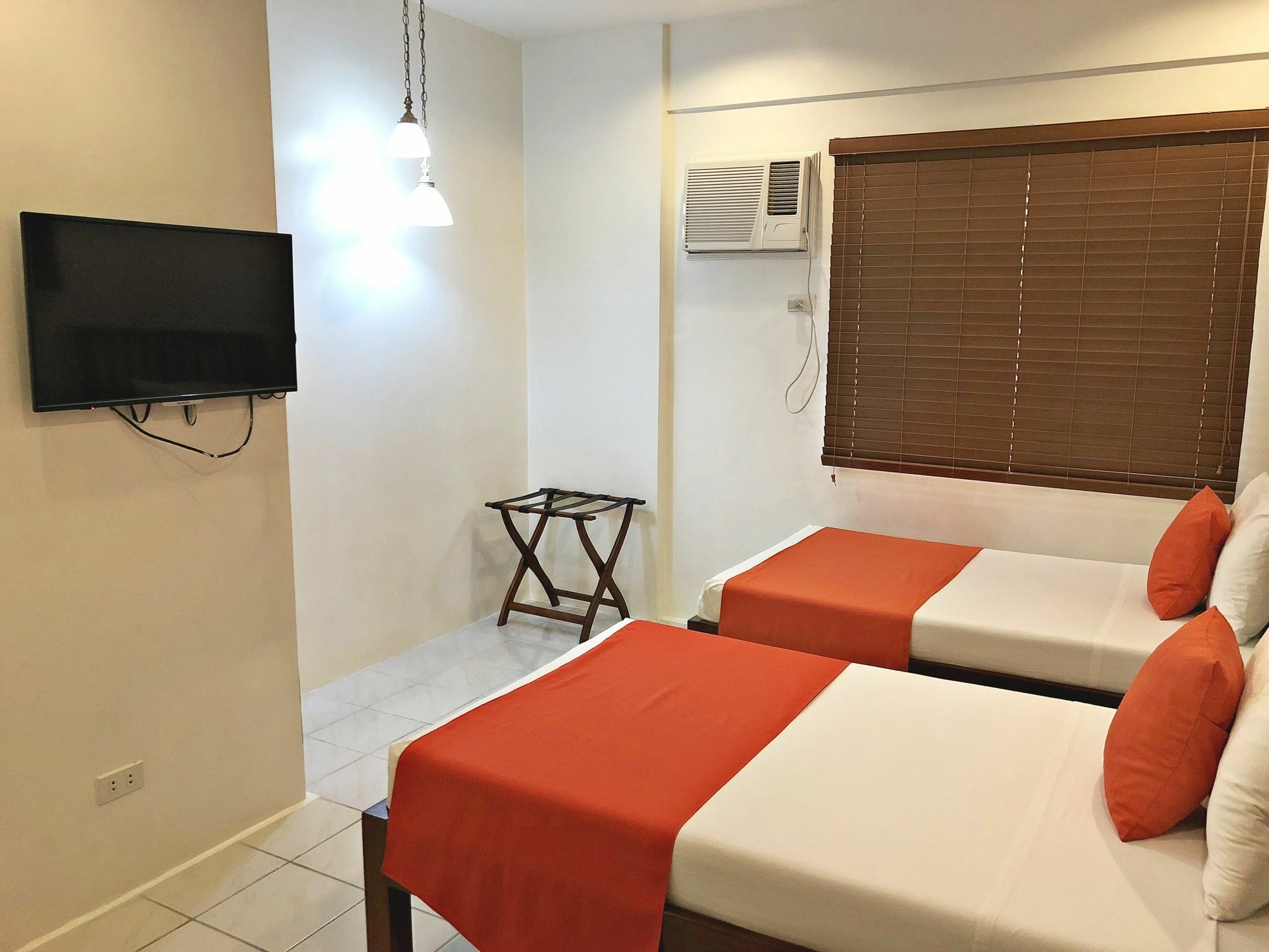 Casa Roces Bed and Breakfast Legazpi Eksteriør billede